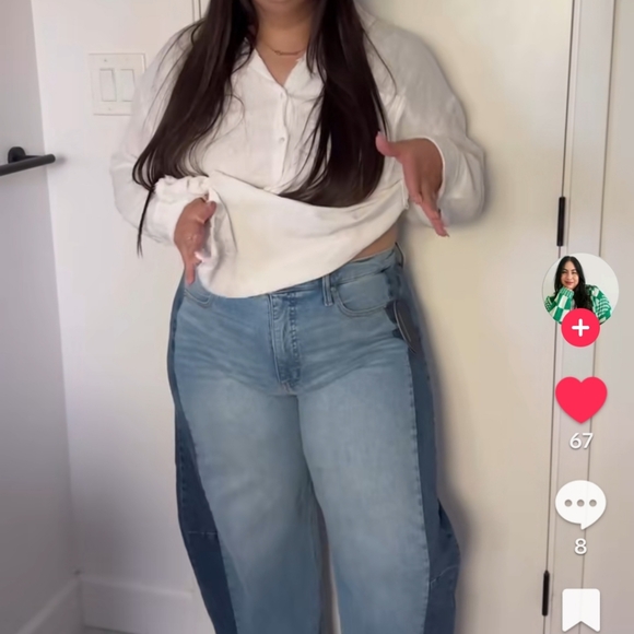 Scoop NYC Light and Dark Blue Flare Jeans - Picture 13 of 13